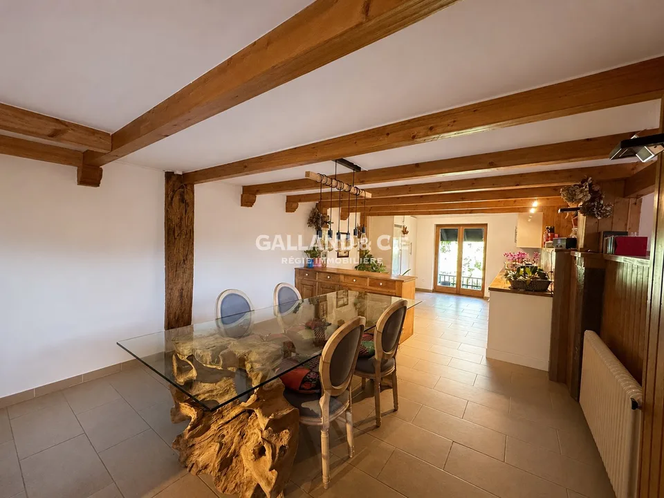 Maison authentique de 2 appartements - À 3 min d'Oron-la-Ville