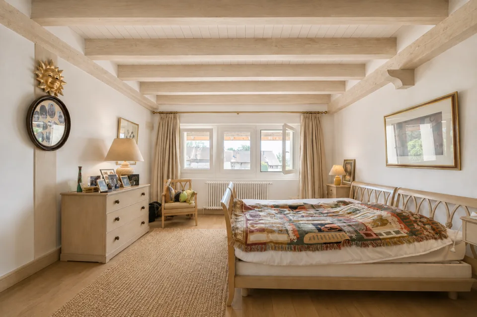 Schönes Gebäude aus dem 16. Jahrhundert auf einem 1400 m2 großen Grundstück