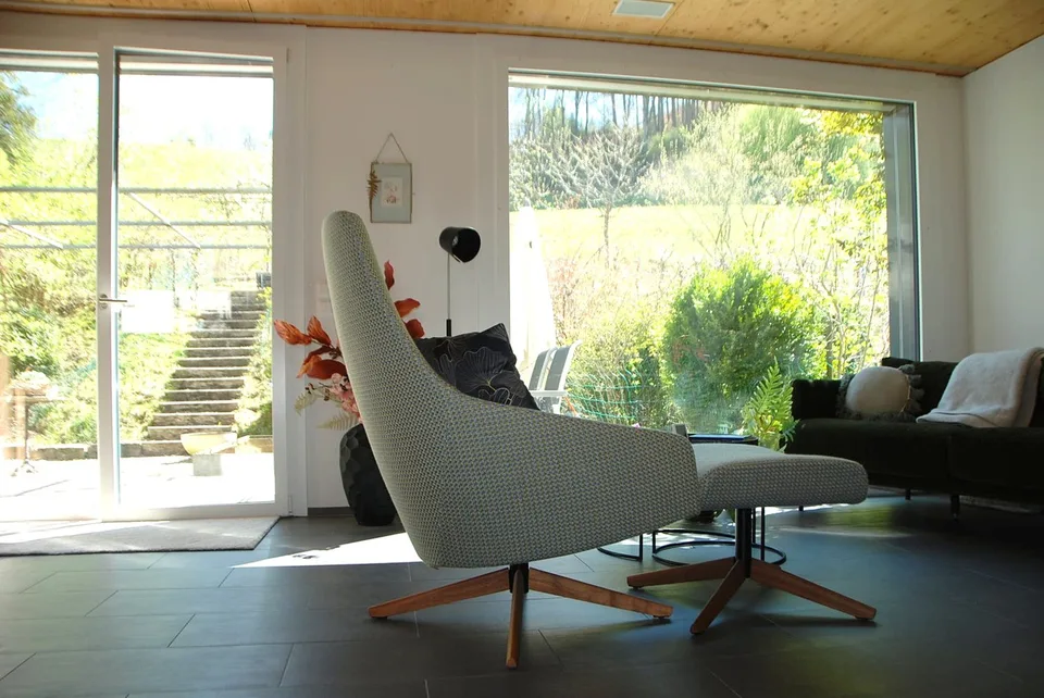 Maison de coin en rangée familiale, moderne et spacieuse avec jardin et de nombreux extras
