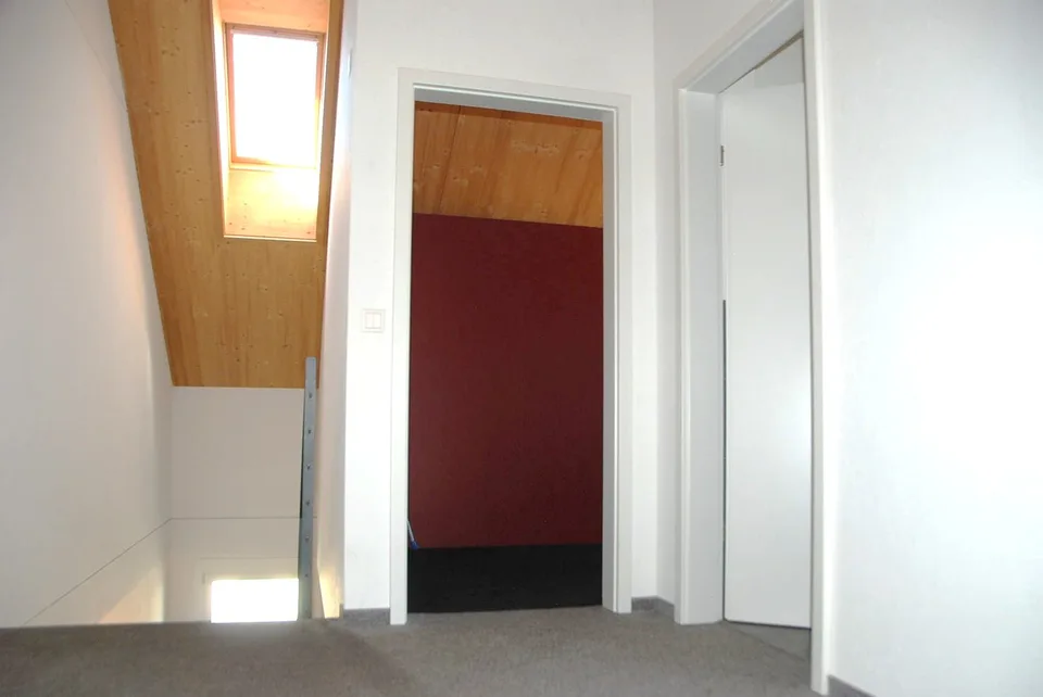 Maison de coin en rangée familiale, moderne et spacieuse avec jardin et de nombreux extras