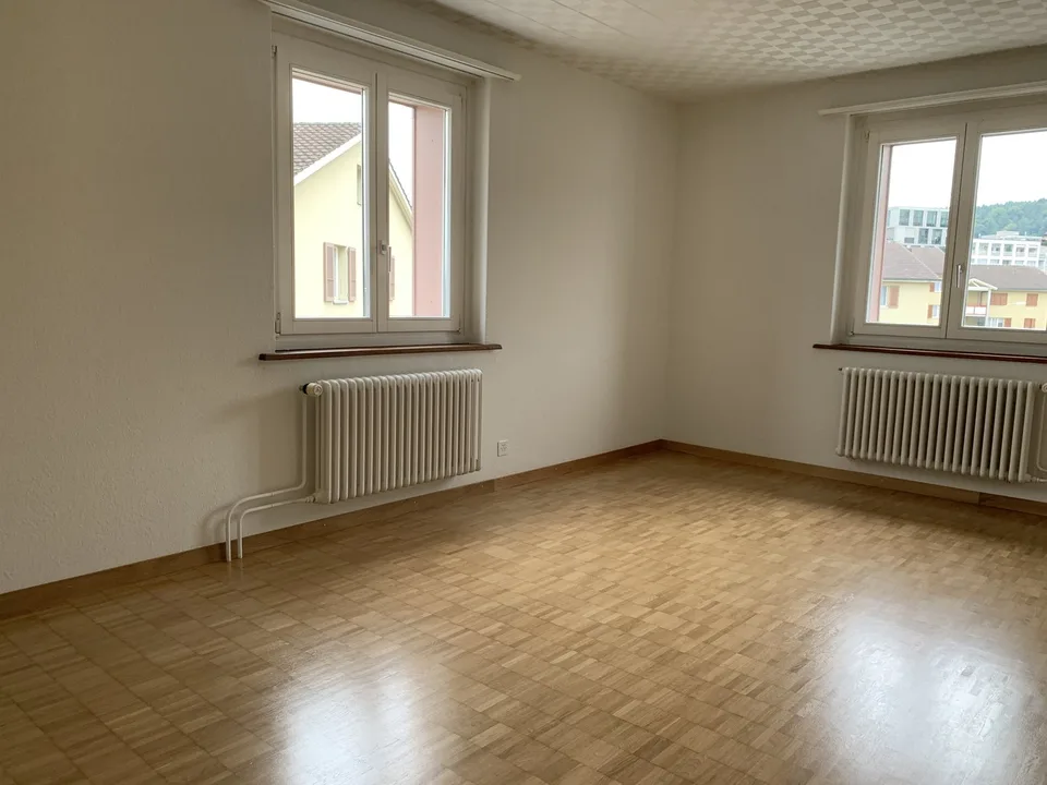schöne 4 Zimmerwohnung