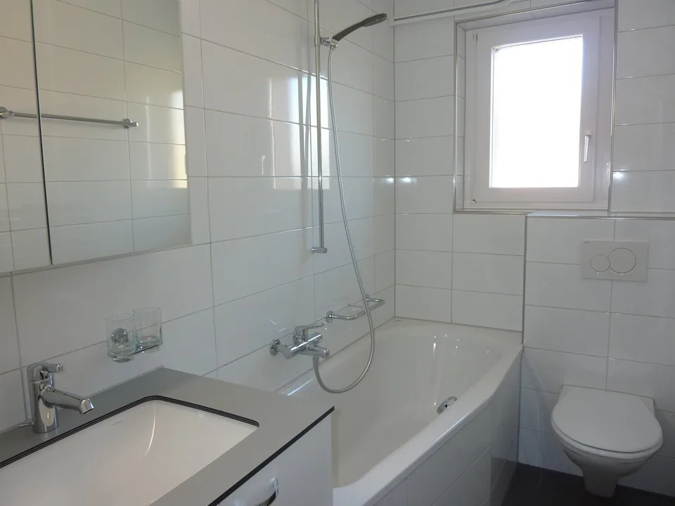 schöne 4 Zimmerwohnung
