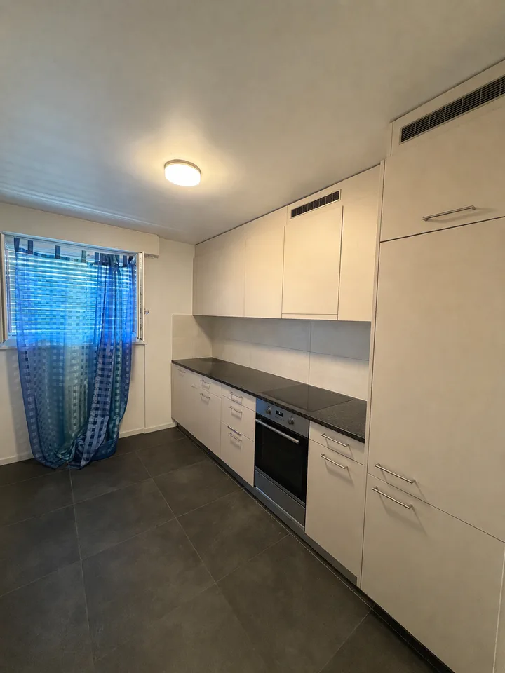 Zweizimmerwohnung mit Balkon in Yverdon-les-Bains