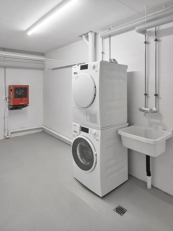 Appartamento attico moderno 3.5 locali con vista imprenabile