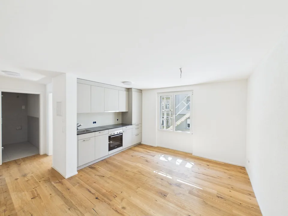 First-time rental - Totally renovated 2-room apartment in a quiet location