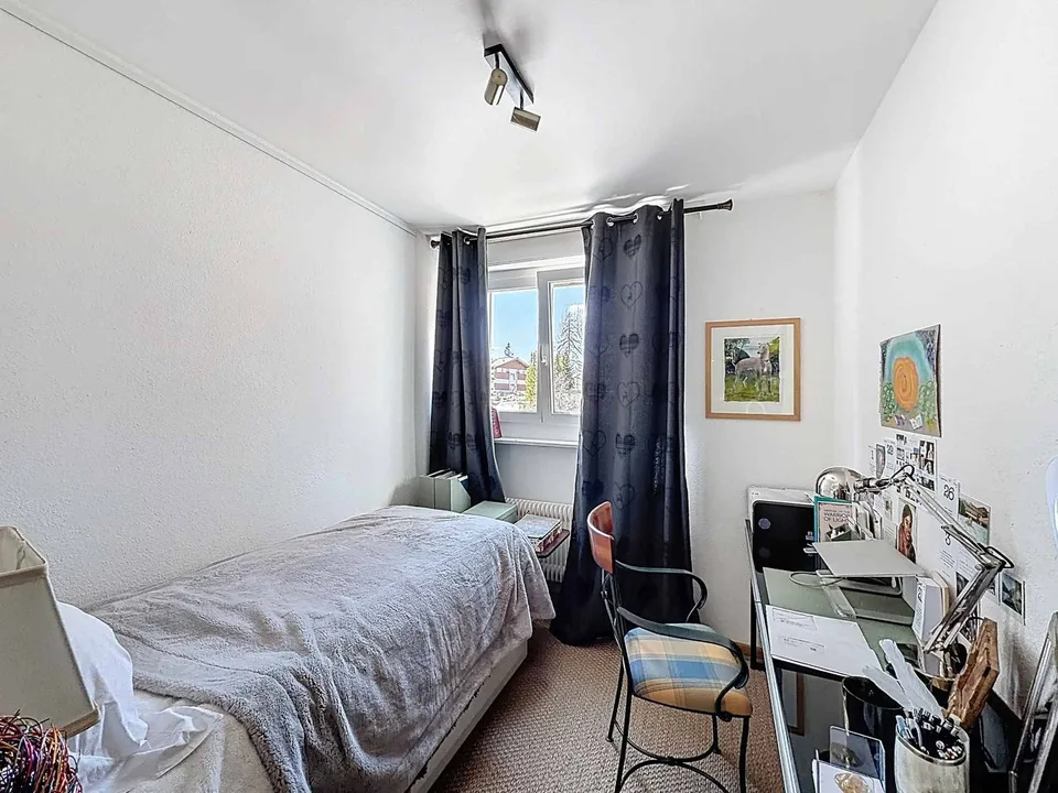 Charmantes 4,5-Zimmer-Wohnung in absoluter Ruhe, nur zwei Schritte vom Zentrum entfernt