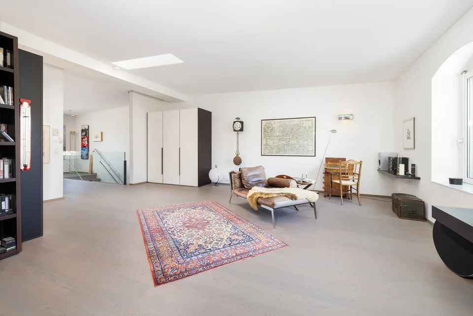 Industrial Loft-Maisonette mit Aussicht und Charakter
