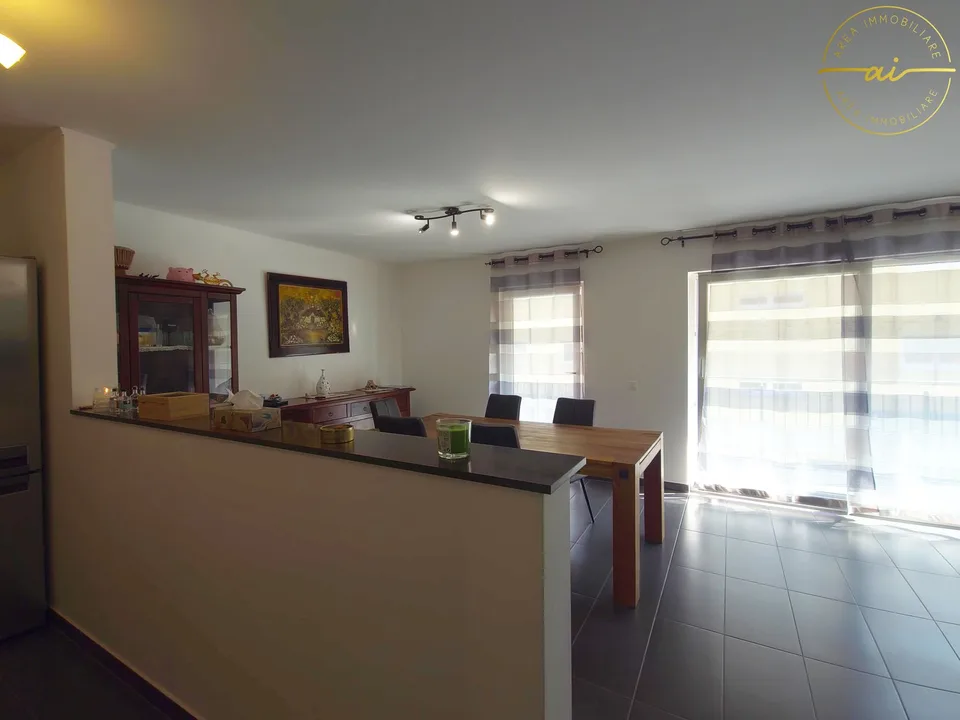 HELLE 3.5 ZIMMER WOHNUNG MIT GROSSEM BALCON IN STABIO