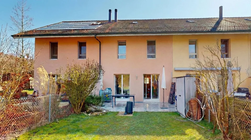 Spacieuse Maison mitoyenne de 6.5 pièces à Aire-la-Ville