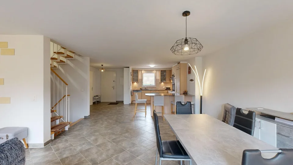 Geräumiges Reihenhaus mit 6.5 Zimmern in Aire-la-Ville