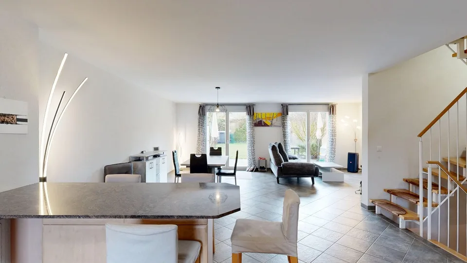 Geräumiges Reihenhaus mit 6.5 Zimmern in Aire-la-Ville