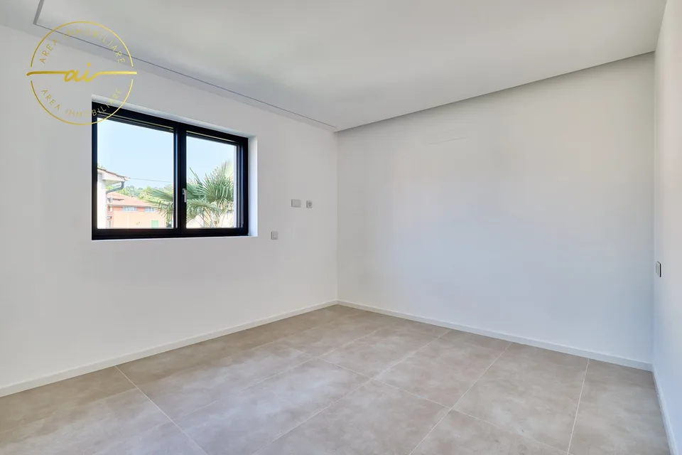 Nouvel appartement 3.5 pièces avec jardin à Balerna N1