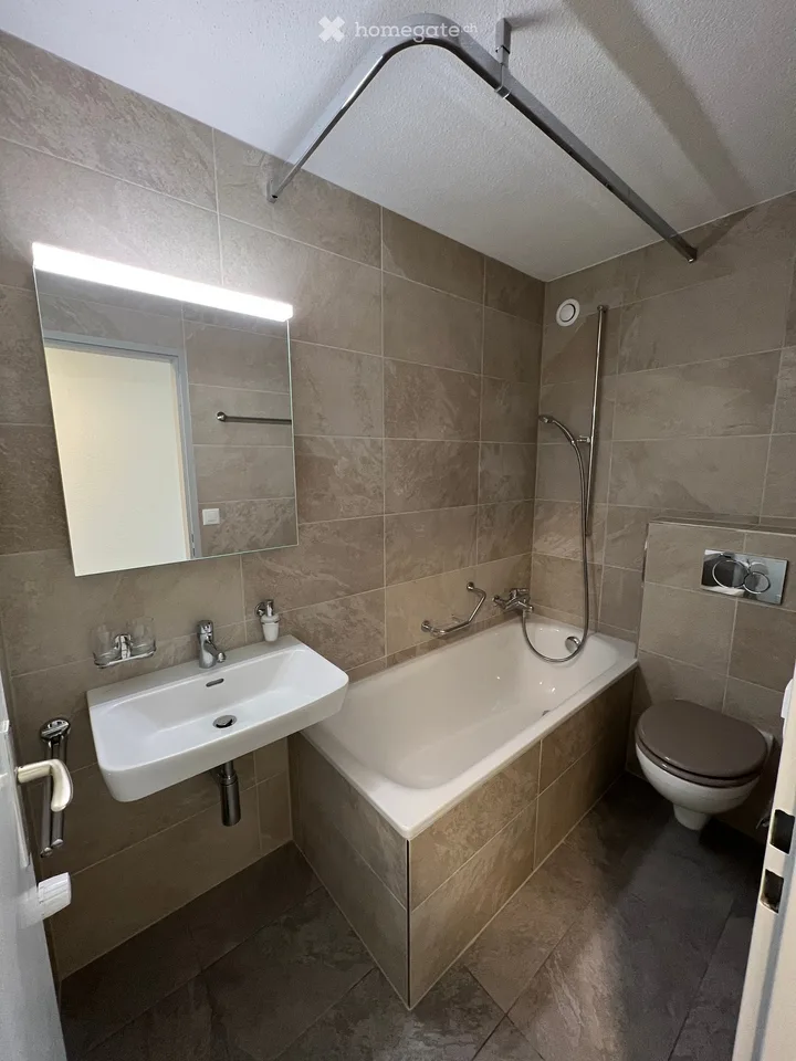 3.5-Zimmer-Wohnung mit Balkon und schöner Aussicht an ruhiger Lage in Kreuzlingen