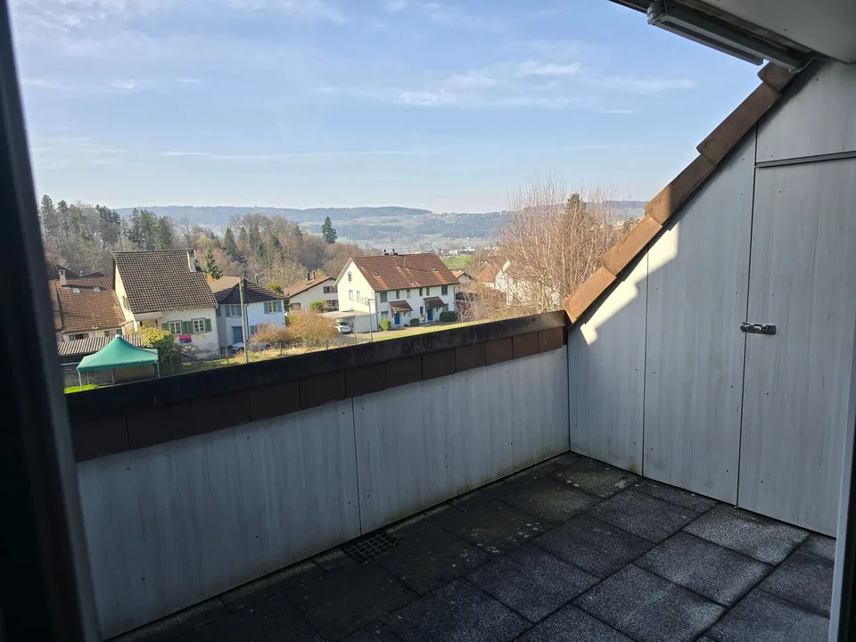 Deliziosa casa a schiera di 5 locali con giardino a Uster