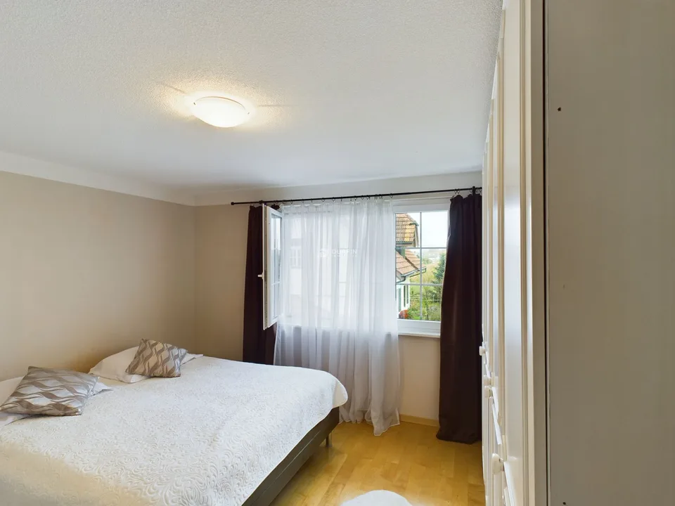 8.5-room villa with pool and annex in Oberentfelden