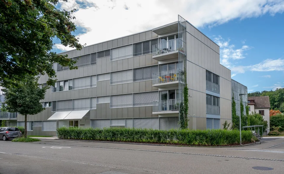 Appartement en rez-de-chaussée lumineux et haut de gamme dans un quartier calme