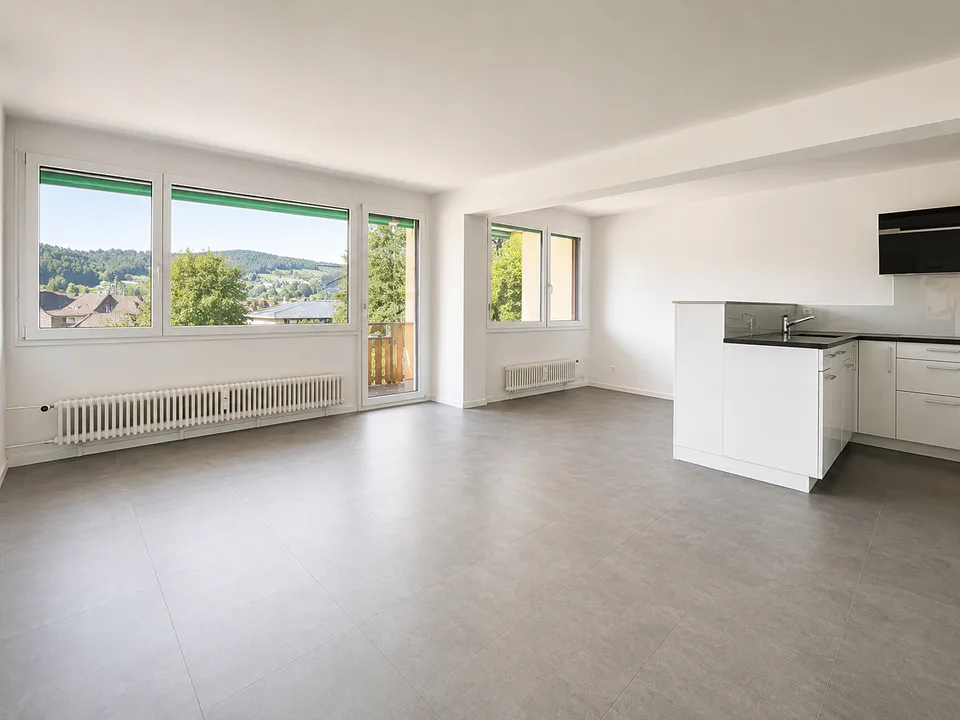 Modern und ruhig wohnen in Aesch – 3.5 Zimmer mit Balkon und Lift