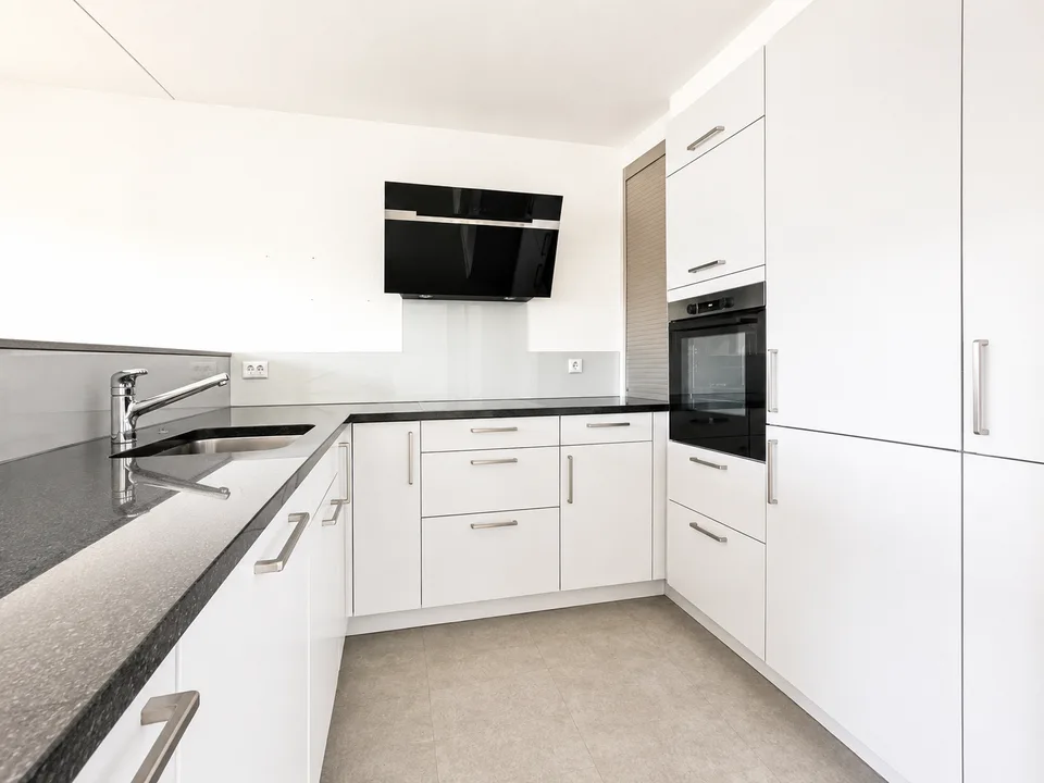 Modern und ruhig wohnen in Aesch – 3.5 Zimmer mit Balkon und Lift