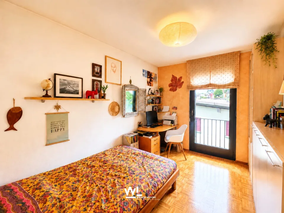 Ampia casa unifamiliare di 5,5 locali con vista panoramica, terrazze e giardino in vendita a Vacallo
