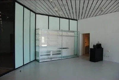Locale commerciale nel centro di Obersee con più di 8m di facciata vetrata ad Arosa