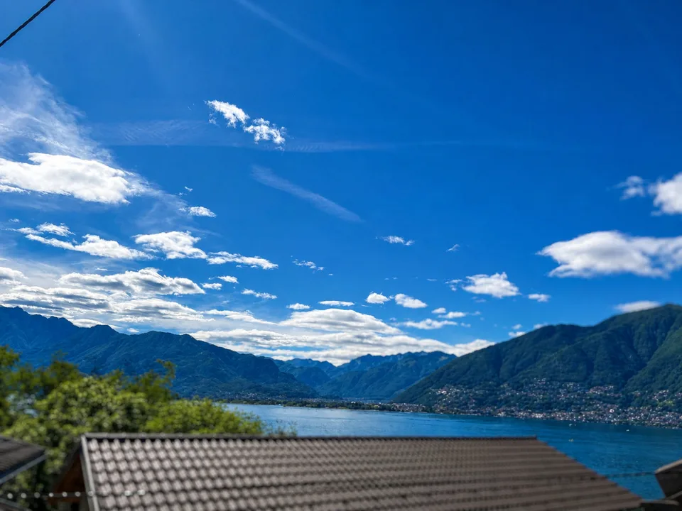 COROGNOLA - Affascinante casa ticinese con vista Lago Maggiore