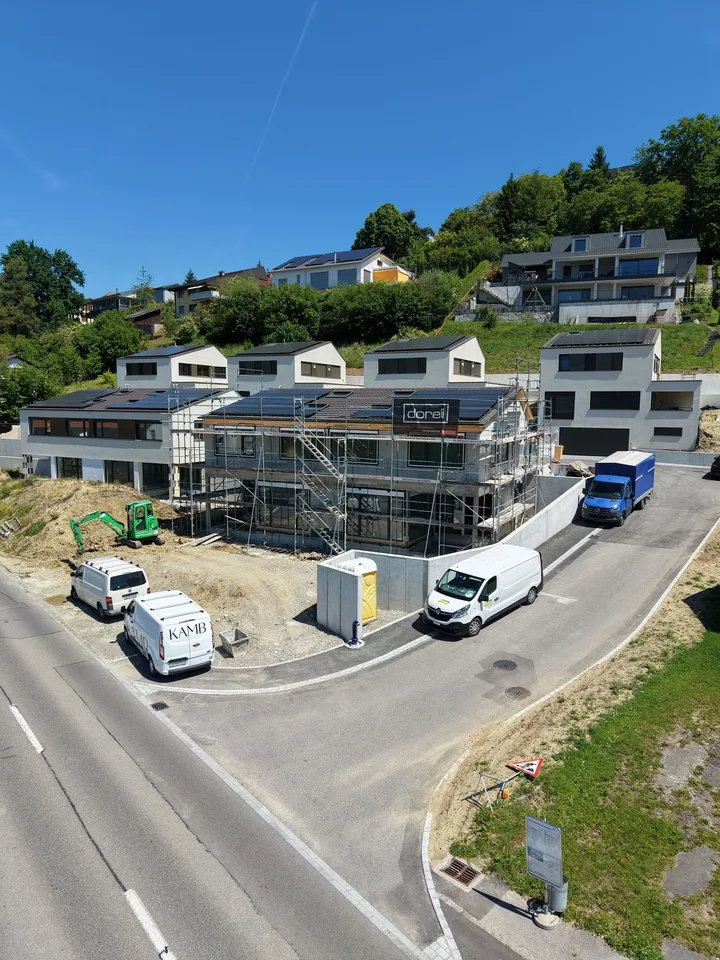 Maison détachée de 4,5 pièces avec jardin et PV à vendre à Egliswil