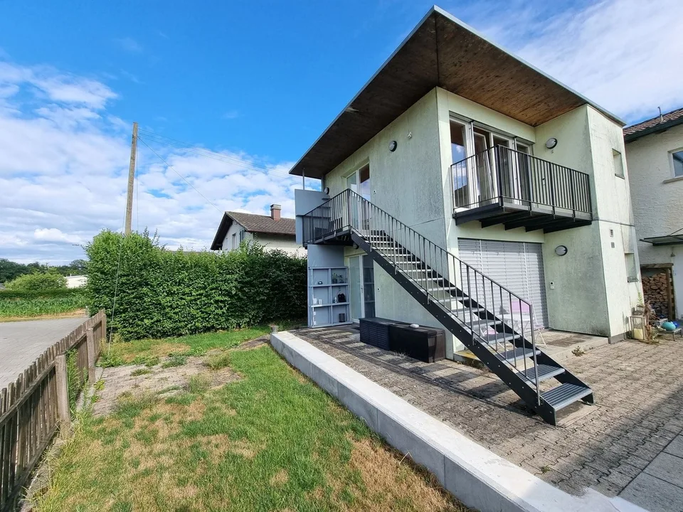 Helles 1-Zimmer-Studio mit Balkon in Wolfwil mieten