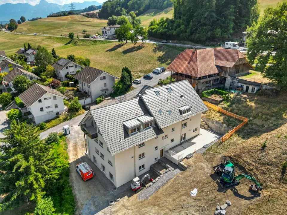 Appartamento di 4.5 locali al piano terra con giardino