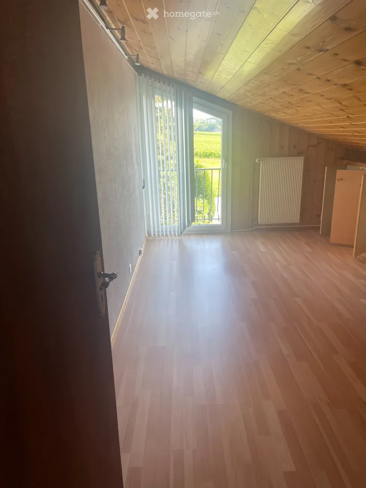 Mansardendachwohnung mit 4.5 Zimmern