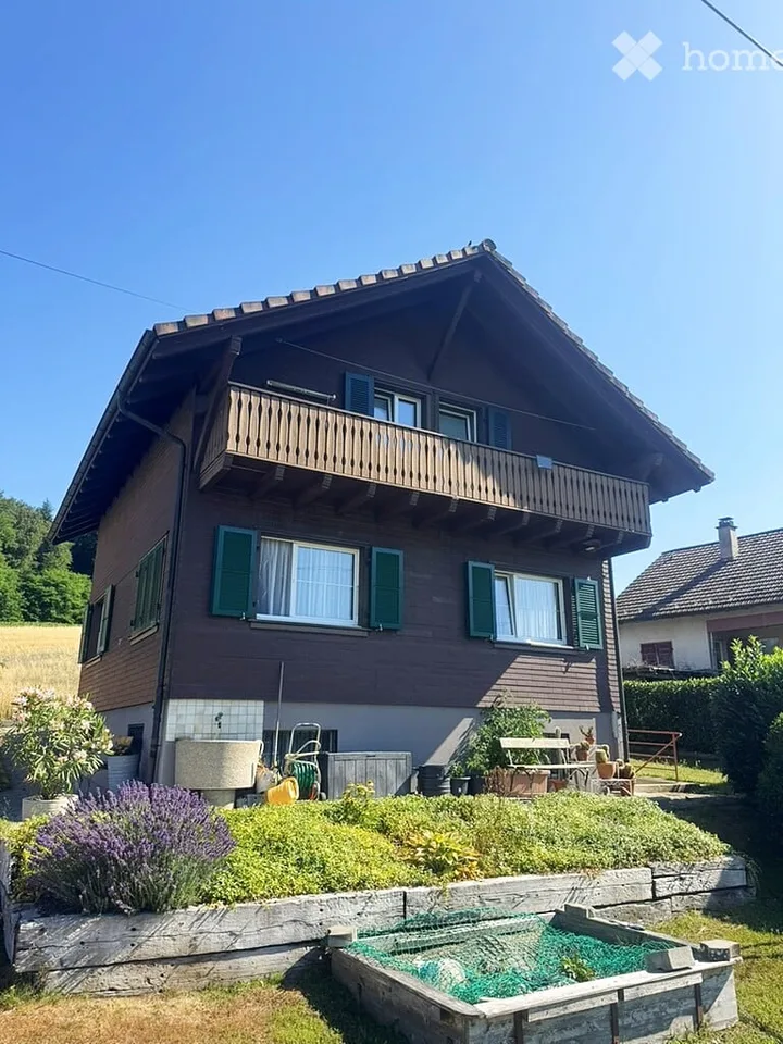 Charmantes 4½-Zimmer-Chalet mit grossem Garten – ruhige Lage in Oftringen