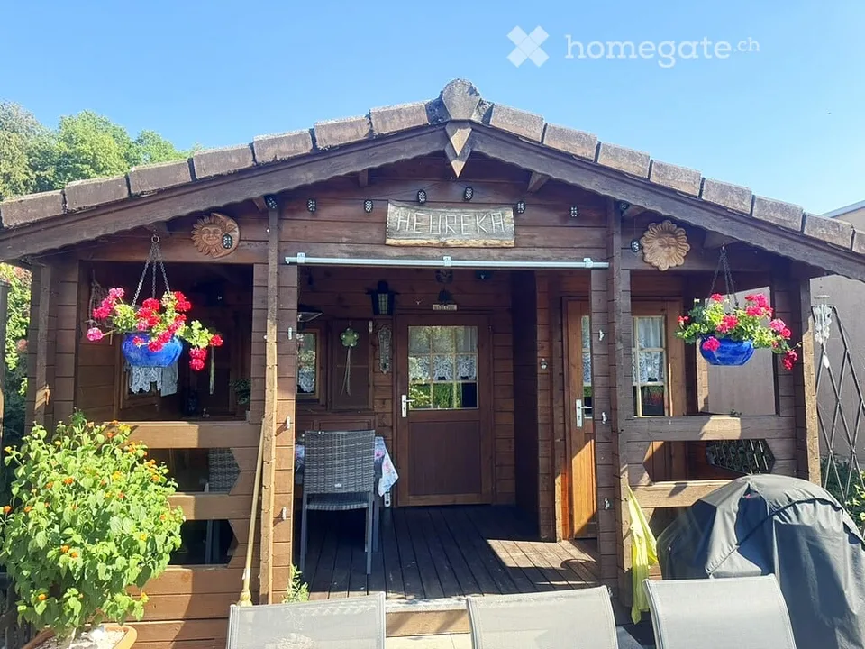 Charmant chalet 4½ pièces avec grand jardin – situation calme à Oftringen