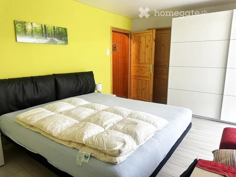 Charmant chalet 4½ pièces avec grand jardin – situation calme à Oftringen