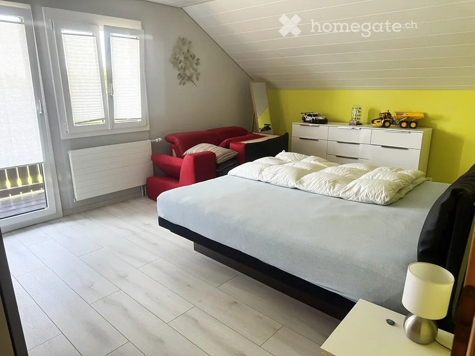 Charmant chalet 4½ pièces avec grand jardin – situation calme à Oftringen
