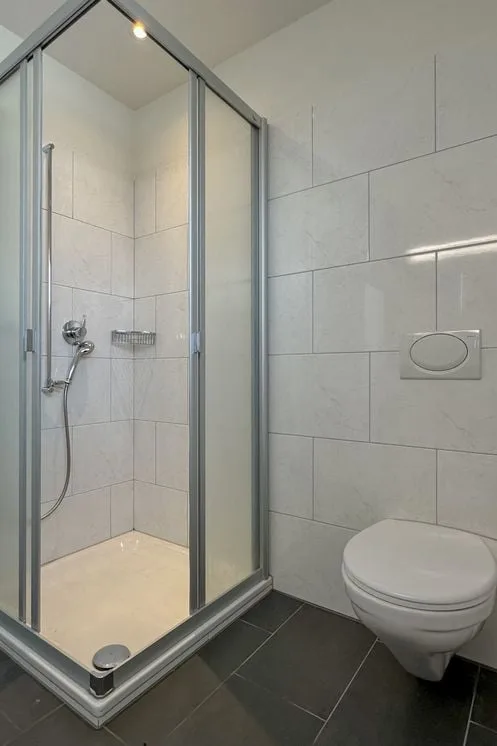 Ampio appartamento-maisonette di 6,5 locali in una casa di 2 famiglie