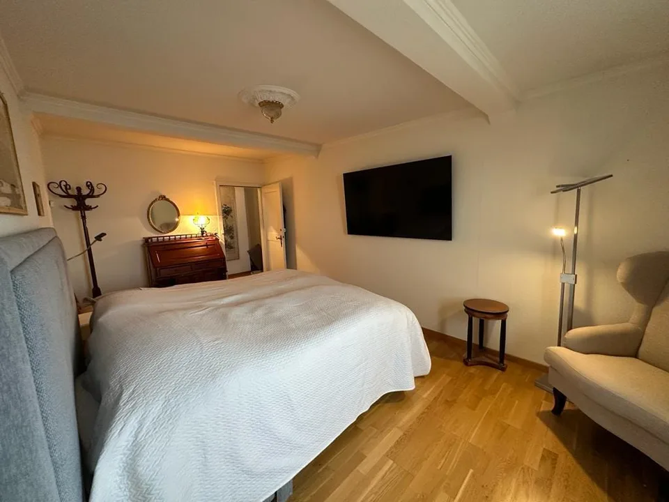 Lakefront Investment! MFH mit 12 Einheiten - erstklassiger Lage!