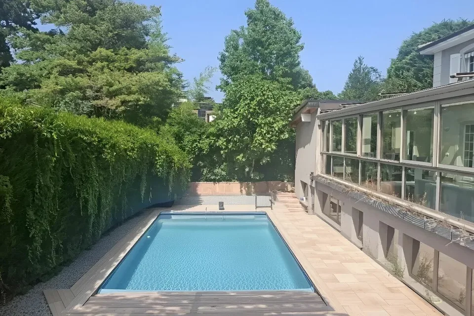 Magnifique maison Individuelle avec Piscine à Collonge-Bellerive