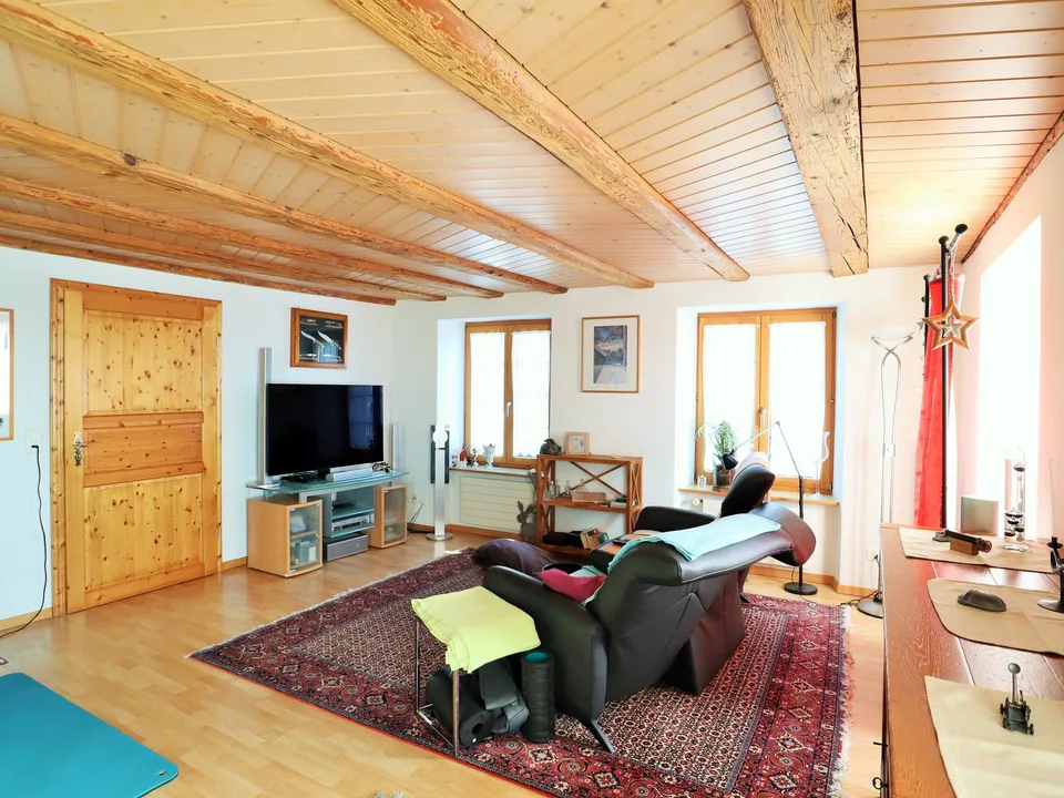 Einseitig angebautes Einfamilienhaus