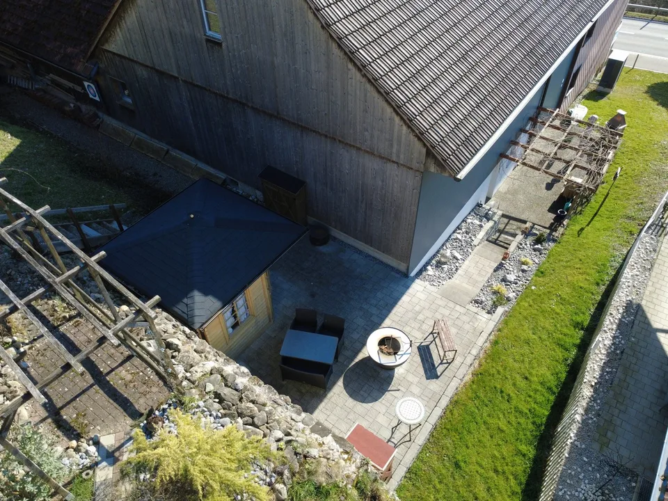 Einseitig angebautes Einfamilienhaus