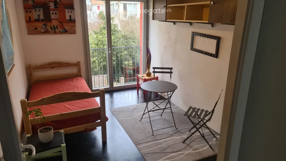 Loue chambre chez un particulier