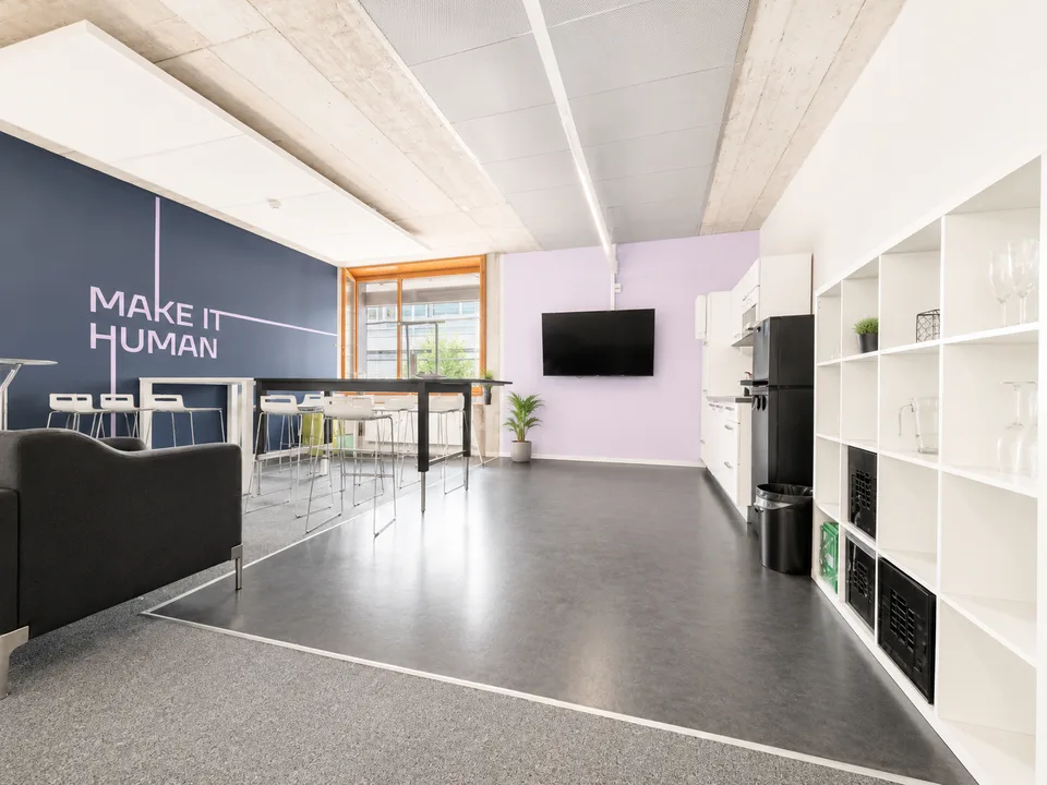 Moderne möblierte Bürofläche an zentraler Lage in Urdorf