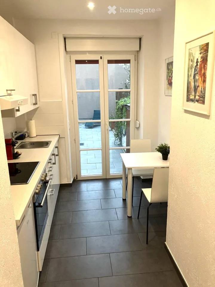 Urbanes Wohnjuwel: Charmante 2.5 Zi. Altbauwohnung mit traumhafter Terrasse am Horburgpark (Klybeck)