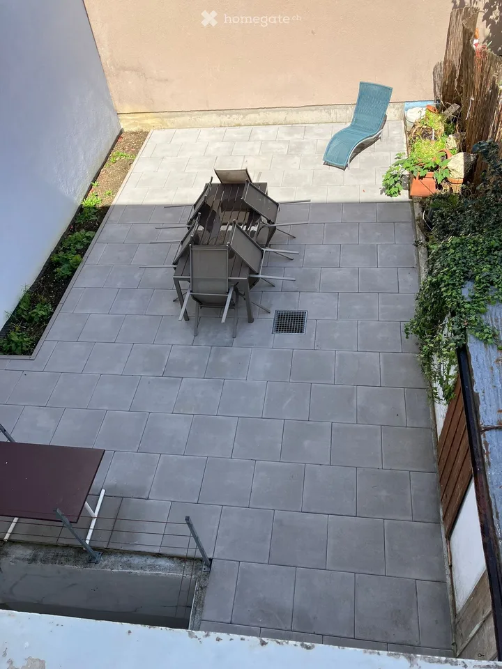 Urbanes Wohnjuwel: Charmante 2.5 Zi. Altbauwohnung mit traumhafter Terrasse am Horburgpark (Klybeck)