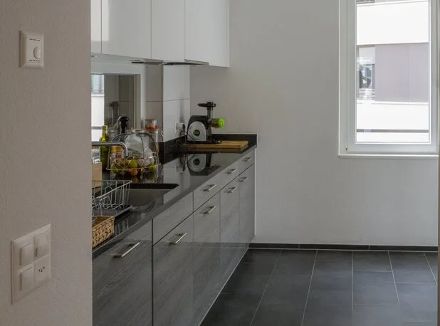 Bright 3.5-Room Apartment with Balcony in Wallisellen – Minergie Certified