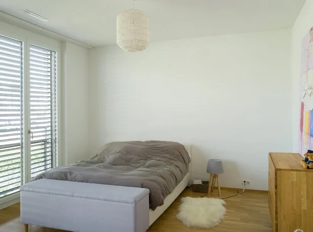 Bright 3.5-Room Apartment with Balcony in Wallisellen – Minergie Certified