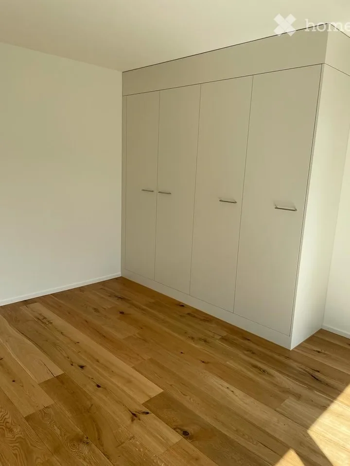 Modern 2-room apartment in a quiet location with a large balcony