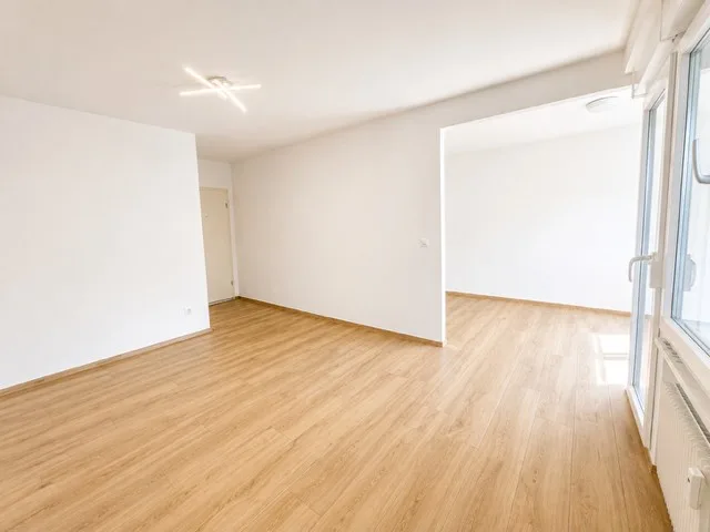 Helle 2-Zimmer-Wohnung mit Balkon im 4. OG in Basel