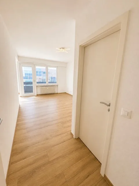 Helle 2-Zimmer-Wohnung mit Balkon im 4. OG in Basel