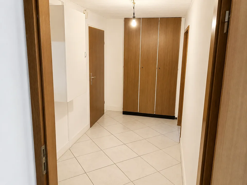 Schöne renovierte 2-Zimmer-Wohnung an zentraler Lage mit grossem Balkon