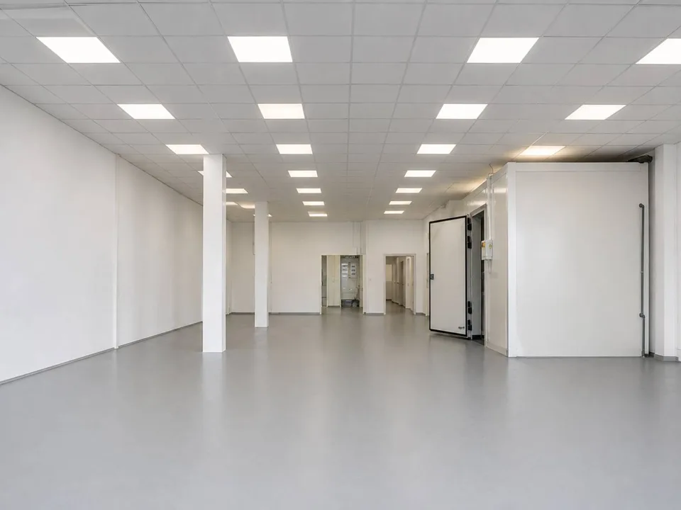 Superficie polivalente di 180 m² Chemin du Château-Bloch 10