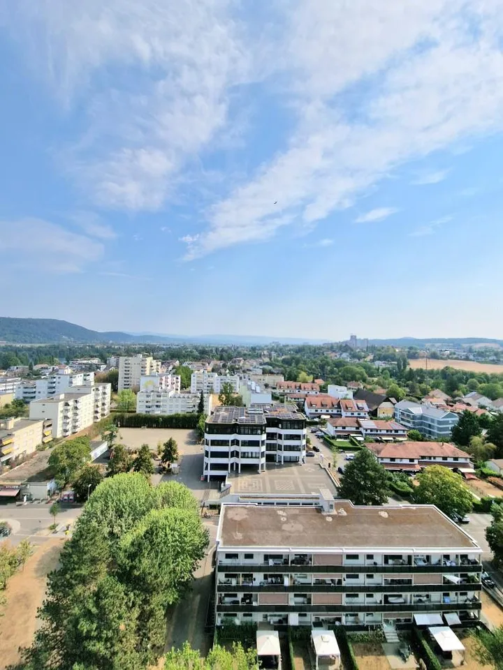 Modernes Studio im Hochhaus von Pratteln!